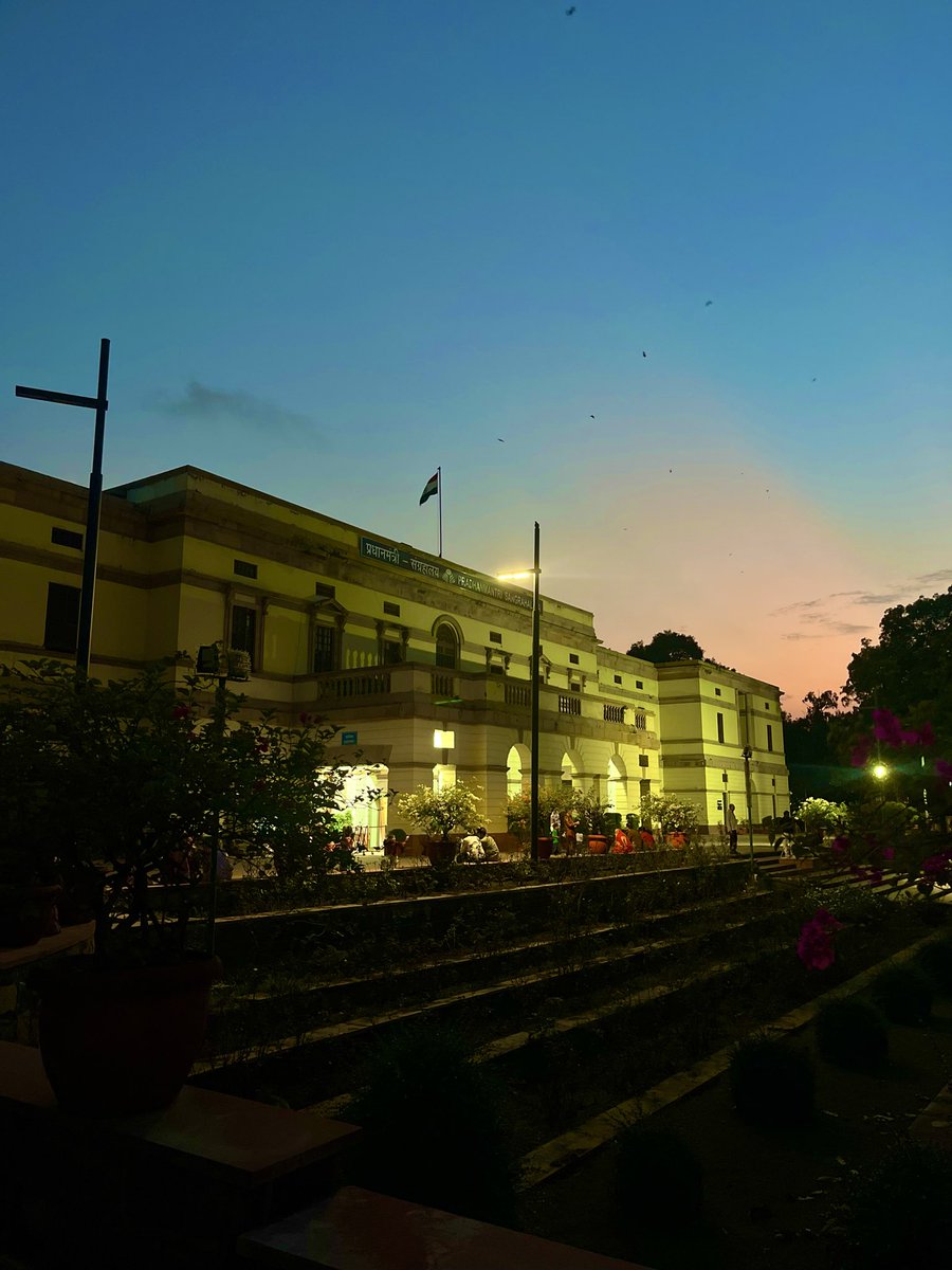Kaustubh262's tweet photo. I get what laphingwala was saying, lutyens is heavenly. https://t.co/0QhRgzBhoi