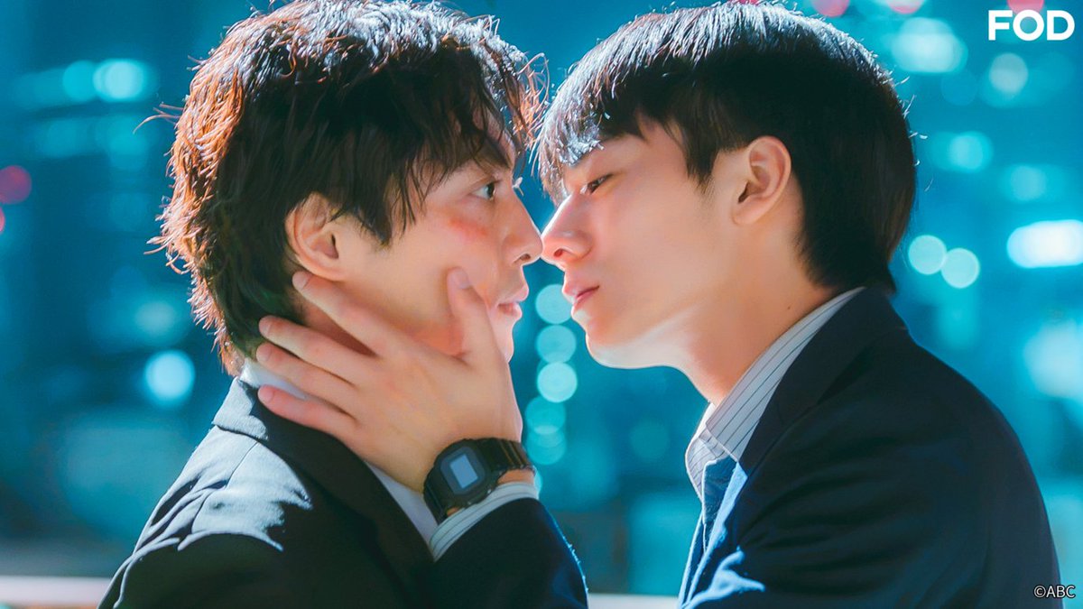 fujitvplus's tweet photo. ✨#FOD 独占見放題✨
ドラマ『#キスは捜査のあとで』
#FODプレミアム で第10話を配信開始！

✦·· #渡部秀 × #齋藤璃佑 W主演 ··✦

恋も事件も現場で起きる⁉️
密室の取調室から走り出すノンストップ・ラブコメ🚓💨

第10話「俺の全部をあげるから」
https://t.co/xpGI5XgNnq

#工藤遥 #金井勇太 #ドロンズ石本 #矢柴俊博 #菊川怜
#キスあと @dramaL_abctv