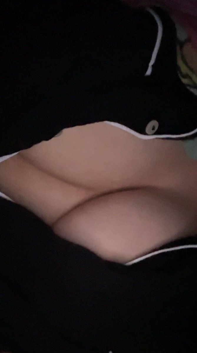StrwDoll_'s tweet photo. Esto de estar cachondita y con el coño mojadito en el trabajo ya se me está haciendo costumbre 🥺 https://t.co/6nrZnHcePW