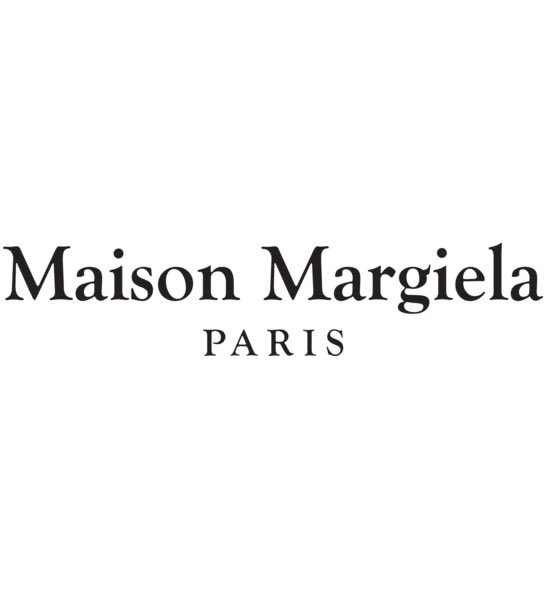 xoalsox_base's tweet photo. #TAEMIN might attend PARIS FASHION WEEK with MAISON MARGIELA assuming by the outfit he has shown up to the airport heading to Paris. https://t.co/w6WBSeCfwY
