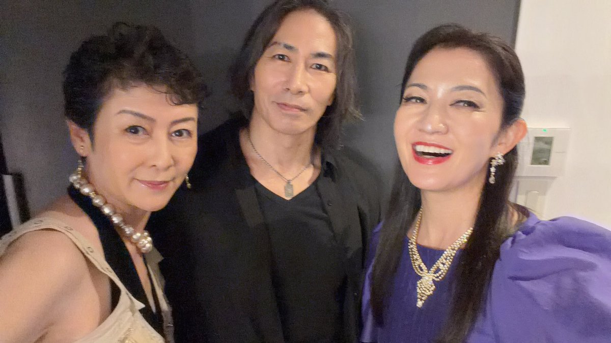 rei109x's tweet photo. #anza♾️小坂明子ライブ3553 あっという間に終焉しました。皆様の号泣にこちらも釣られそうでした😭来てくれてありがとう⭐️見てくれてありがとう⭐️みんなとの写真は明日ね☆ https://t.co/WEFAWzOV86