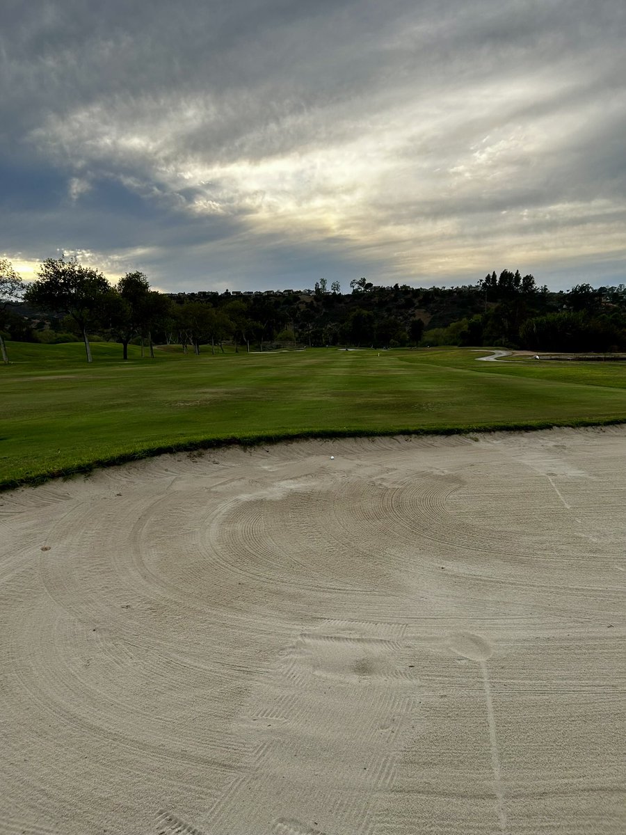 vgolfman's tweet photo. I’m a morning tee time guy but chased daylight yesterday for the first time in a long time. Finally drove it OK & punched greens didn’t help scoring but the real story was the ambulance by 13 green. Not sure I’ve ever seen one on a course before. Saw it when we were on 4 & didn’t get the story until we cart girl came around on 7… Guy broke his ankle, COMPOUND FRACTURE, walking off the green. No idea how that’s even possible but wish him a full & speedy recovery. 🚑⛳️