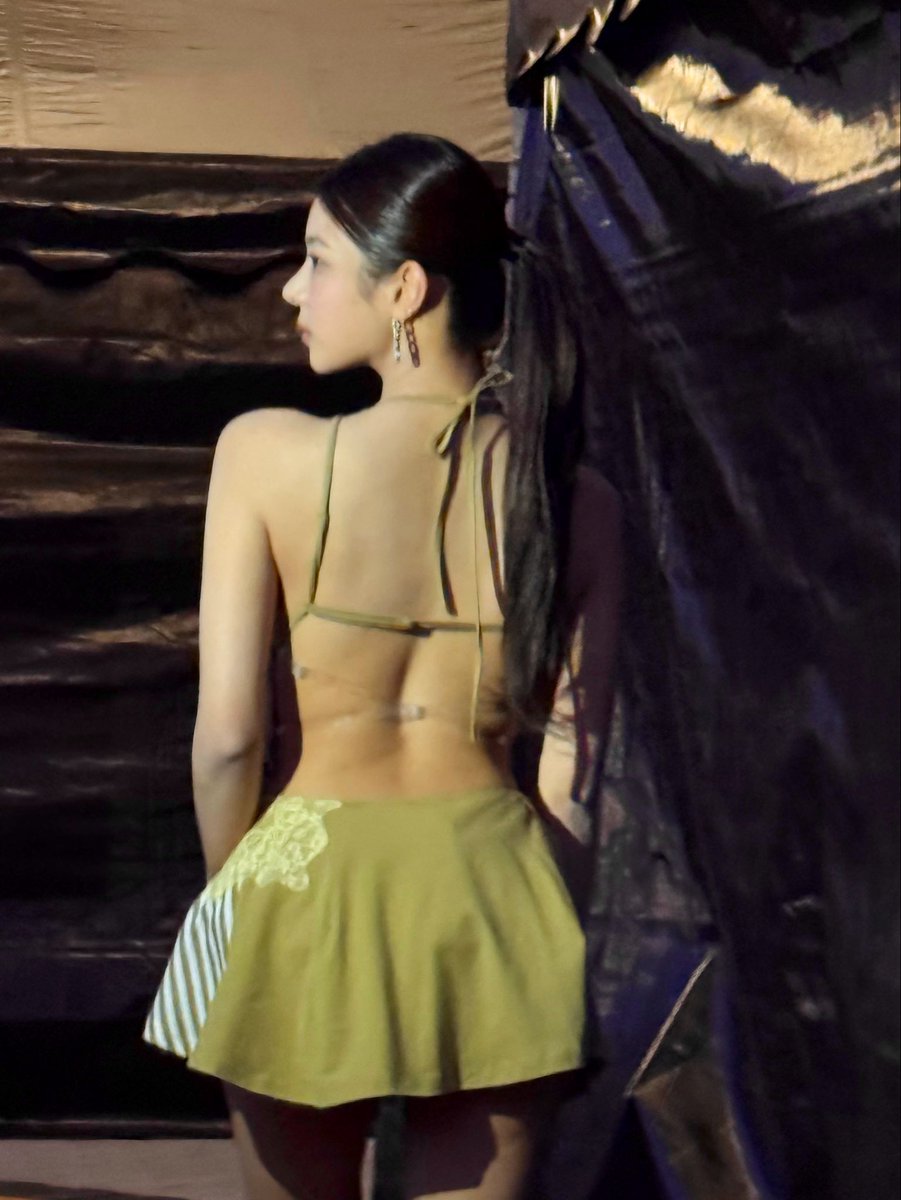 lialand_'s tweet photo. OMGG LIA’S BACK https://t.co/ggU6RsbLAJ
