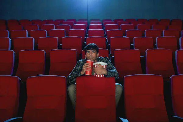 Blood_bath79's tweet photo. Name a movie you've watched more than 3 times in theatres. https://t.co/PiUfR7JL0Z