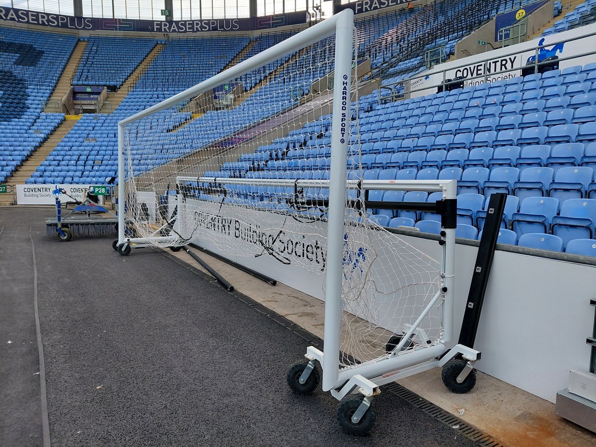 Dave_Turfix's tweet photo. New spec @HarrodSport locking hinged back Euro box warm up portagoals with trolleys for @CoventryCityFC 
Supplied by @TurfixSolutions🥇🇬🇧 🥅 https://t.co/IZiiqdcjnO