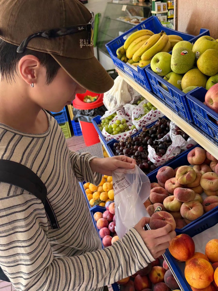 translatingTXT's tweet photo. [260927] #taehyun (@.you.th) instagram 

“mallorca 2” https://t.co/gsNJfkma9a