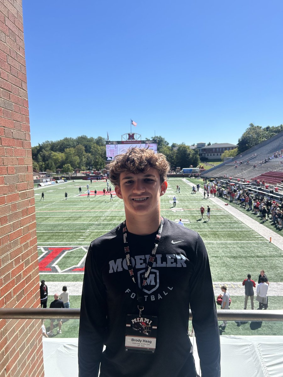 Brodyhaag11's tweet photo. Had a great game day experience yesterday in Oxford! Great win by @MiamiOHFootball. Thank you @LeoOtt123 and @CoachPlum_ for the incredible hospitality!

@Coach_B10 
@CoachGray70 
@CoachNickSharp 
@BigMoeFootball https://t.co/DP1CFhk7XR