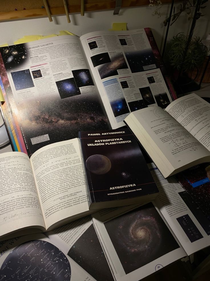 _pylinastudy's tweet photo. ﹒📘📎 , 》search : #studyenem #studytwt #studybr #studyuniversity
─ Lina, 2005.
─ Física Licenciatura 1/8 - Uniasselvi
─ Física bacharelado 3/8 - UFS
─ Estudos e objetivos
‹𝟹 : astronomia, leitura, filmes & gatinhos ·˚ ͙
♡/↺ = moots! https://t.co/5eVkNqtnDg