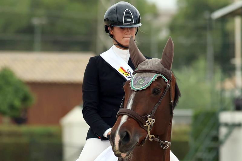OcioCaballo's tweet photo. El Gran Premio Real Maestranza de Caballería de Sevilla para Uxue Arruza 🏆

✏️ NOTICIA COMPLETA: https://t.co/AaUA8kJzGU https://t.co/OsoRL2fObr