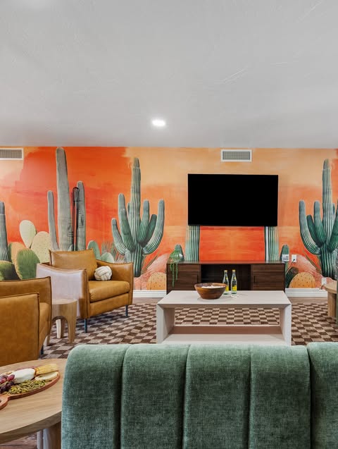 funkitco's tweet photo. Trust the Funkit vision: every space maximized, design where it matters, calendars that stay booked.

Interior design gets the credit. Exterior design is what got the guest to the door.

#airbnbdesign #vacationhome https://t.co/dHsyVeGVPj