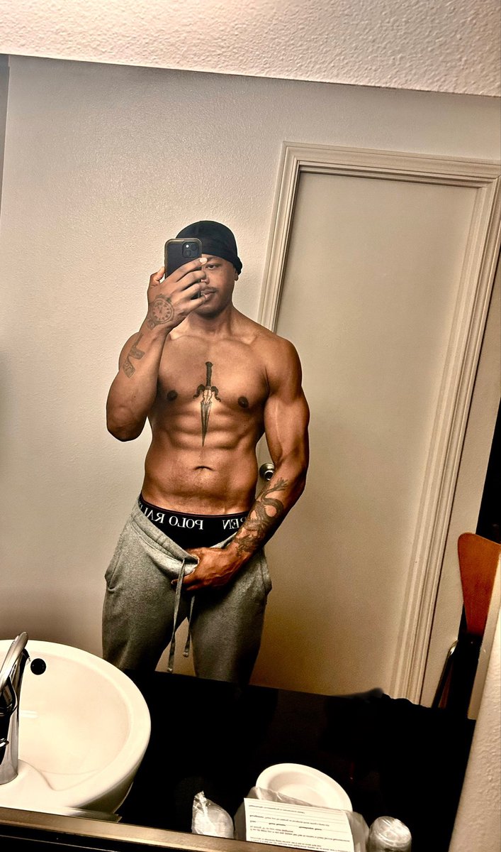 mrkream2u's tweet photo. https://t.co/KvCqVTc4FH