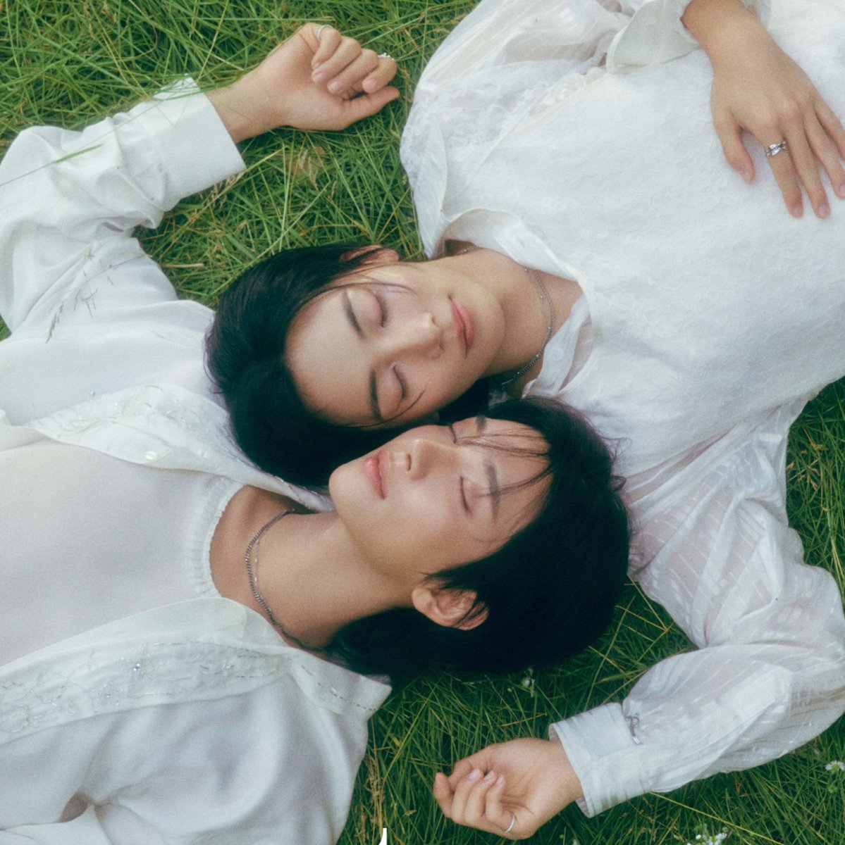 svtnserenade's tweet photo. OMG THESE PHOTOS ARE SO MAGICAL 🤍 https://t.co/AlaHCM3bv6