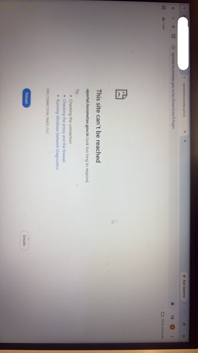 diksshitdosshi's tweet photo. Dear @IncomeTaxIndia this is the income tax portal right now after deleting cookies &amp; clearing cache memory!

What’s the explanation? https://t.co/6HZp8tdD7w