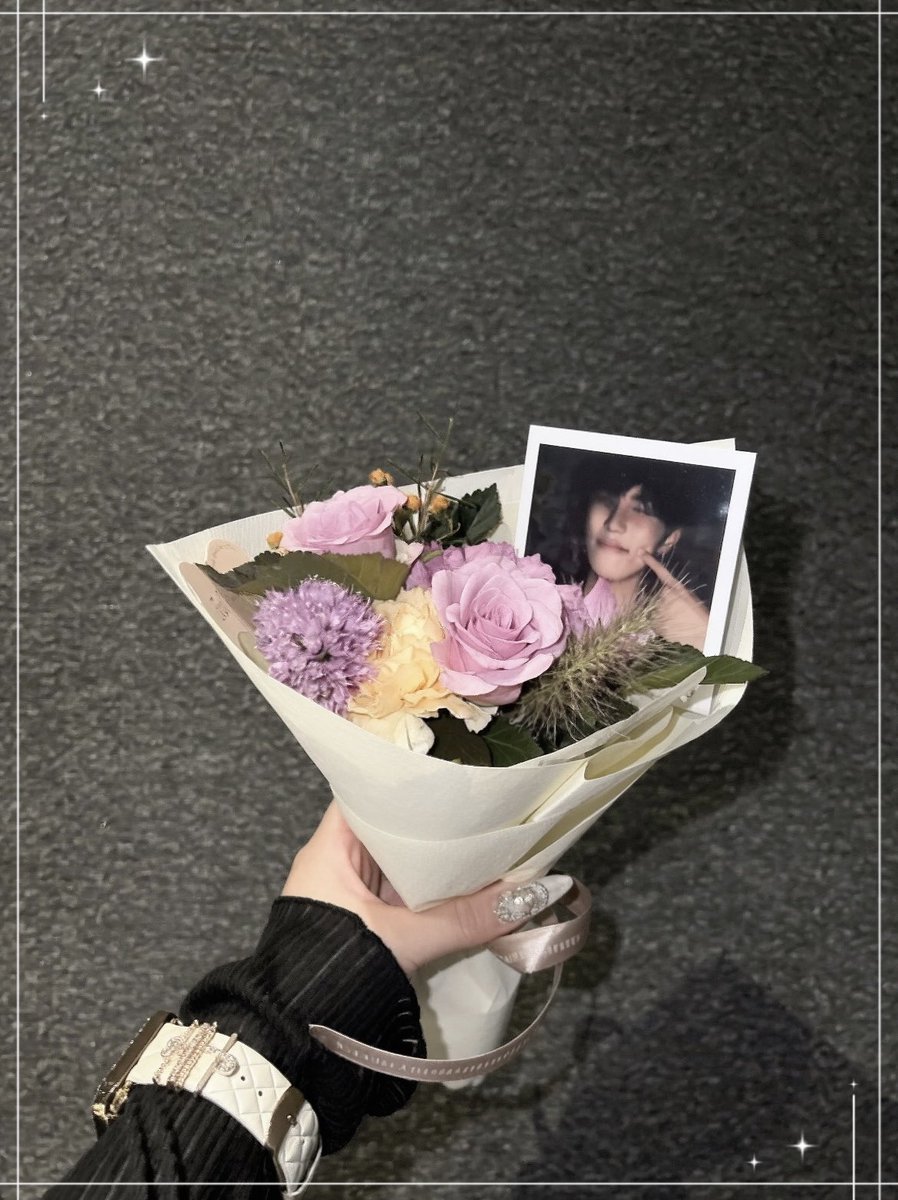 _lvchyn's tweet photo. ┊        ┊       ┊                ˚  ☆
┊        ┊       ☆       ₊             ⊹ 
☆    ₊   ┊    .
     ⊹    ☆    𝑯𝒂𝒑𝒑𝒚 𝑩𝒊𝒓𝒕𝒉𝒅𝒂𝒚 𝑱𝒆𝒐𝒏𝒈𝒘𝒐𝒐

#정우를향한사랑이피어나는곳 
#ジョンウに愛の花束を
#BestVocalTurnsTwentyTWOO https://t.co/yHC3UVDFUC