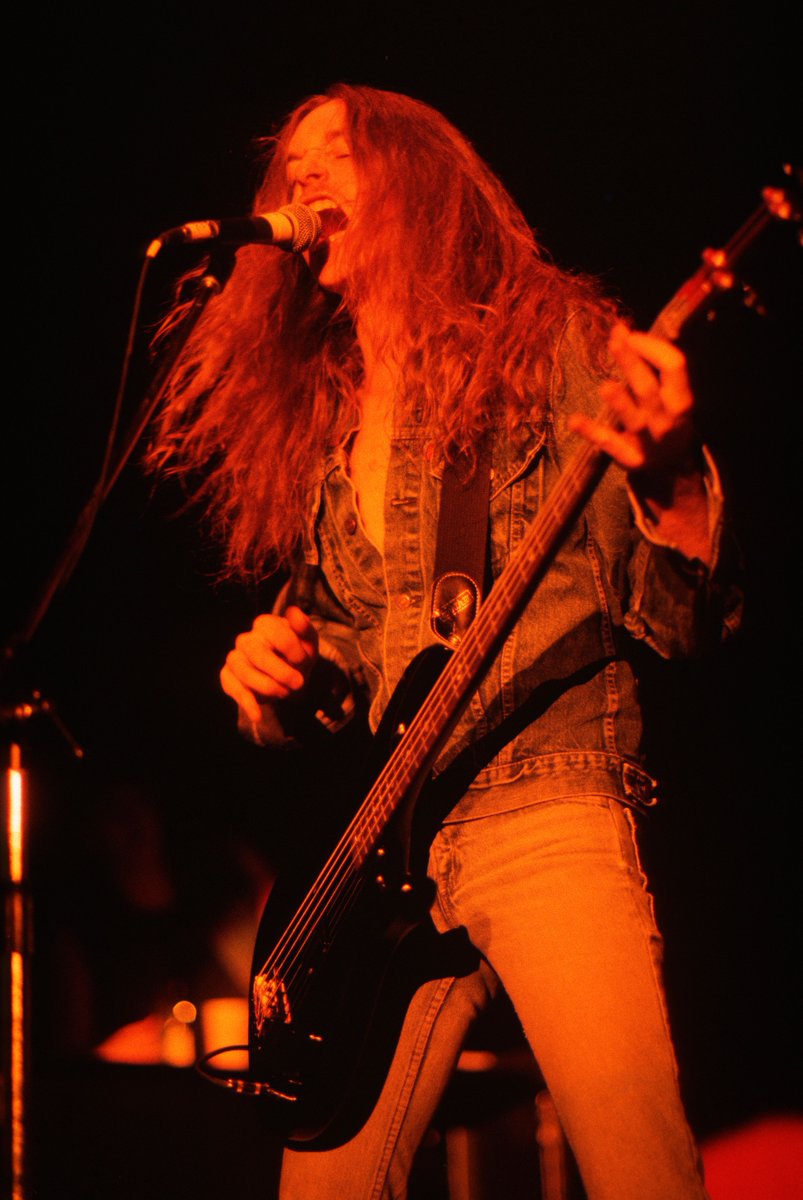 Metallica's tweet photo. We miss you, Cliff...

📸 Michael Johansson https://t.co/fnwq5CjxaU