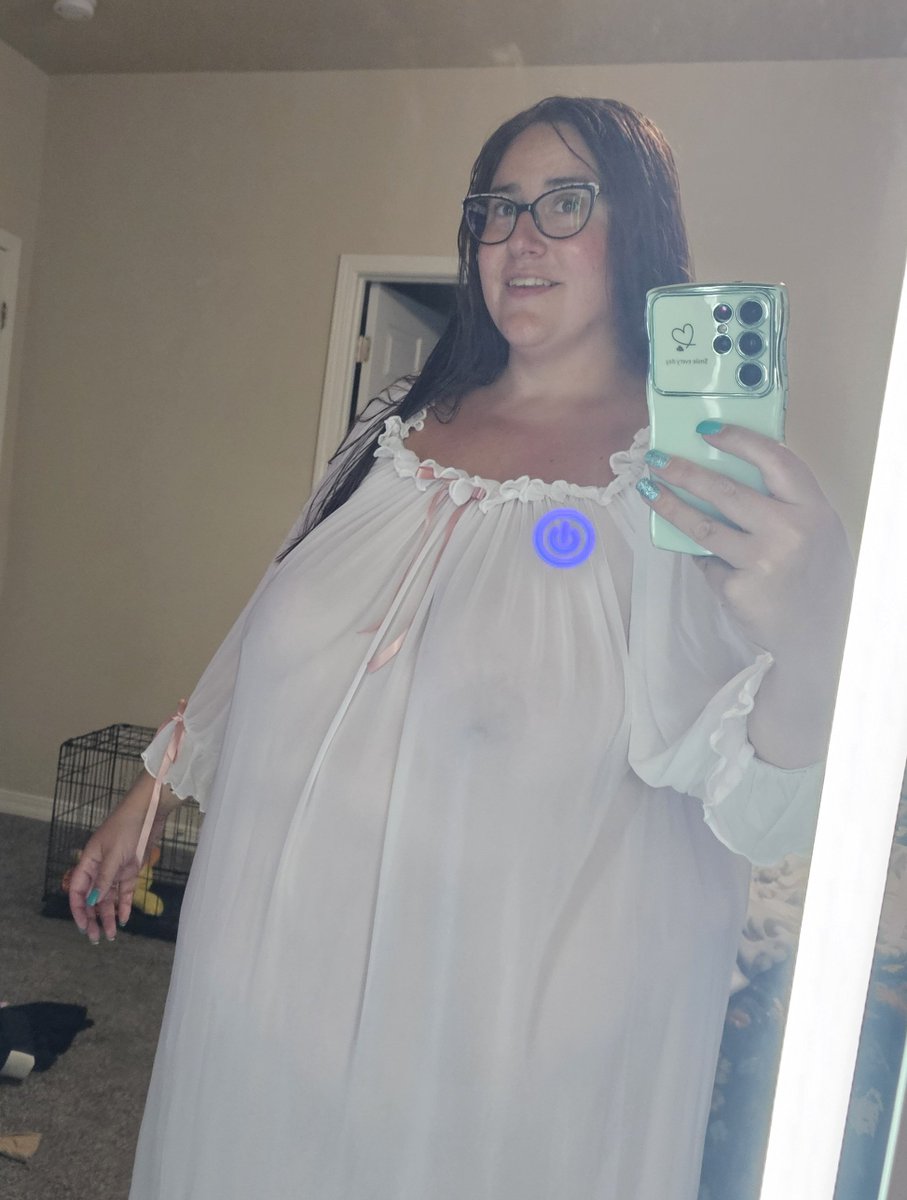 Libragurl60's tweet photo. New night gown #bbw #plussize #bbwlove #curvy #curvygirl #plussizefashion #ssbbw #bodypositive #thick #chubby #plussizemodel #sexy #curves #bbwappreciation #bbws #bodypositivity #thickwomen #fatgirl #chubbygirl #bbwgram #bbwadmirer #thickthighssavelives #model #thicc #biggirl https://t.co/jhXLMGo1ph