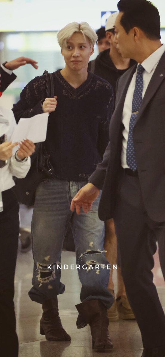kin_718's tweet photo. 2026.09.27
인천공항 태민💙🤎💛✨

#태민 #TAEMIN #テミン #泰民 https://t.co/udsSfZCx7E