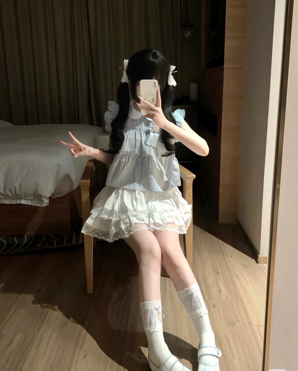 lori14zi3's tweet photo. 继续发福，我真的不要🚪 

 真的给b看 不信你试试   

 我真的是女菩萨 https://t.co/ikTzdfQDQi