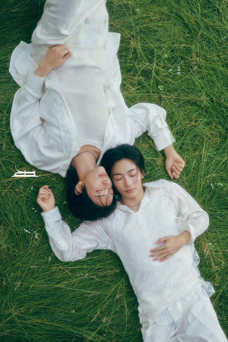 wonubliss's tweet photo. jeonghan and joshua 🥹 https://t.co/keftNLIwEX