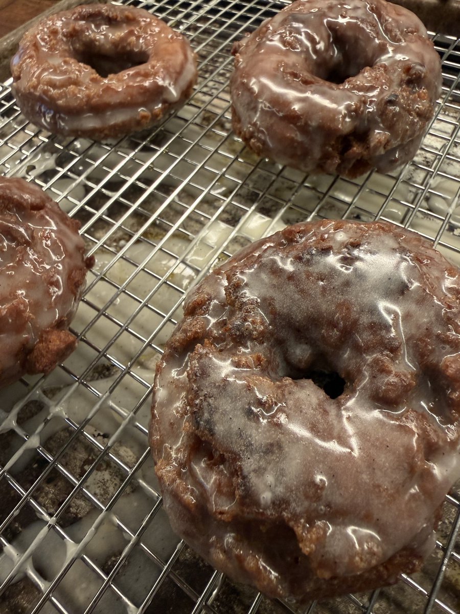 DriveInGetACoke's tweet photo. I may have perfected frying pumpkin donuts in my cast iron skillet https://t.co/3QIckQKO50