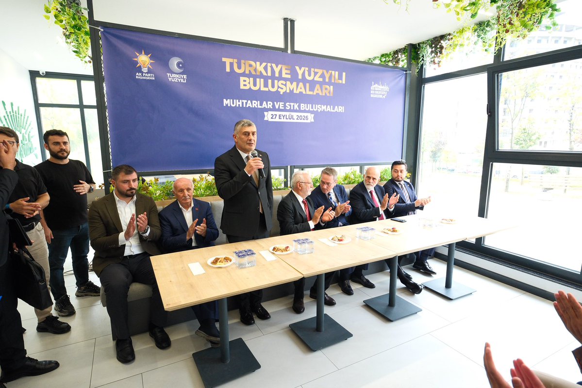 abalin's tweet photo. “Türkiye Yüzyılı Buluşmaları İstanbul” programımız kapsamında Genel Başkan Vekilimiz Sn. Mustafa Elitaş ile birlikte ilçemizin STK temsilcileri ve kıymetli muhtarlarımızla bir araya geldik.

Başakşehir’imizin ihtiyaçlarını, ilçemizde yürütülen çalışmaları ve önümüzdeki döneme ilişkin değerlendirmelerimizi istişare ettik, Sayın Genel Başkan Vekilimizin değerlendirmelerinden istifade ettik.
Şehrimizin nabzını sahada tutan muhtarlarımızın ve sivil toplum kuruluşlarımızın görüş, öneri ve katkılarını dinledik.

Başakşehir’imizin gelişimine ve hemşehrilerimizin beklentilerine yönelik çalışmalarımızı; istişare, ortak akıl ve güçlü iletişim anlayışıyla sürdürmeye devam edeceğiz. @mustafaelitas