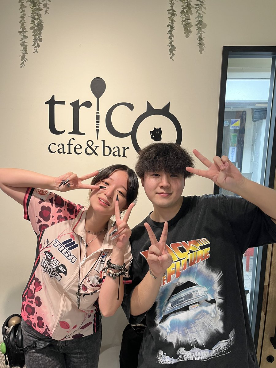 Misky_Luck0325's tweet photo. 今日は阿佐ヶ谷にあるtricoさんにお邪魔しました！
舞姫ちゃんのplayer dayなのもあり沢山のお客さんで盛り上がってました！
舞姫ちゃんサインとチャレマありがとぉ！
はじめましてで仲良くなった方々も良くしてくださりありがとうございます😊
またイベントでお会いしましょう！ https://t.co/z0e2kO1vcN