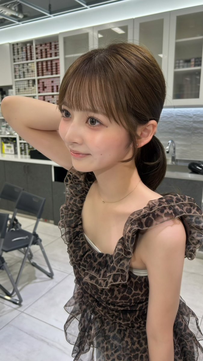 K___0420_'s tweet photo. 普段着ないから
ヒョウ柄は新鮮だった😆💖

Instagramもみにきてねー😼👍🏻

#福岡 #イエベ春 #骨スト #顔周りカット #インスタきてね https://t.co/xMTusoZFhj