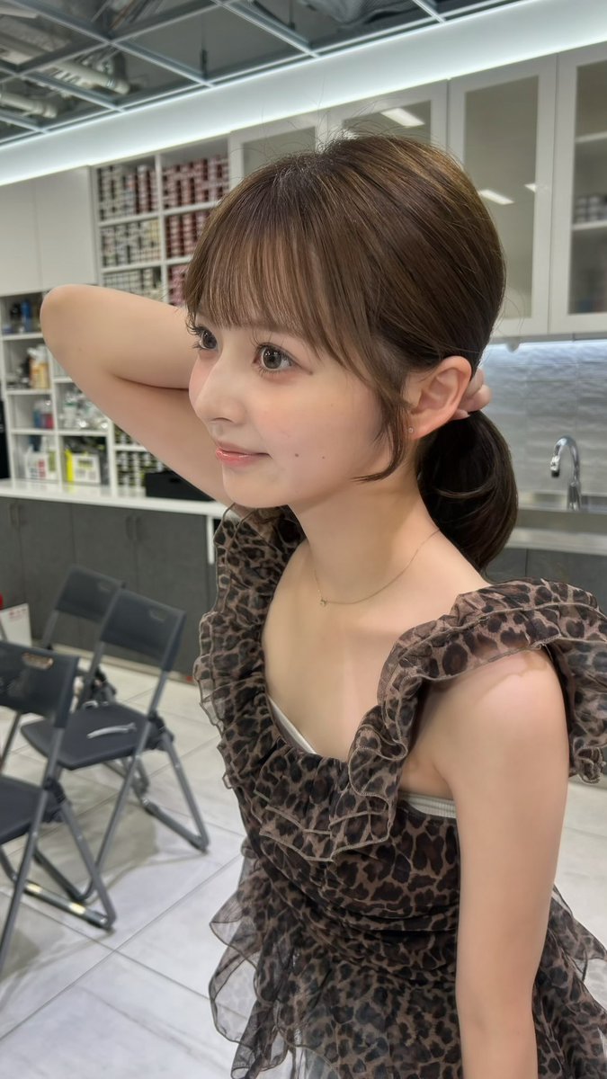 K___0420_'s tweet photo. 普段着ないから
ヒョウ柄は新鮮だった😆💖

Instagramもみにきてねー😼👍🏻

#福岡 #イエベ春 #骨スト #顔周りカット #インスタきてね https://t.co/xMTusoZFhj