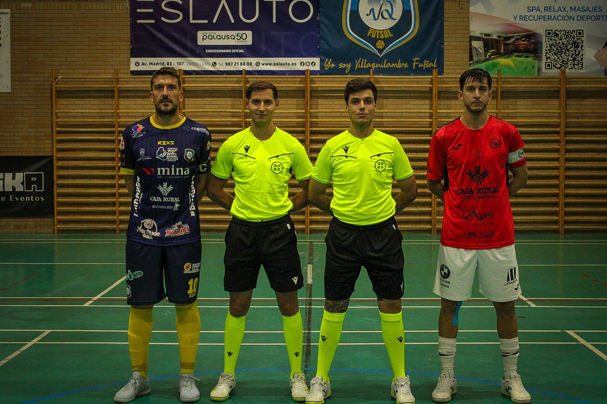 CoGAFS's tweet photo. 🏆 Copa de España | Eliminatoria Previa
👥 Adrián Sanz / Miguel Cazón
👤 David Calvo
@VQfutsal 🆚 @RiverZamoraFS
📸 @erm_photo_ IG
#futsal #aretofutbola #futsalreferee #villaquilambre #cogafs https://t.co/9PD6zP0aX7
