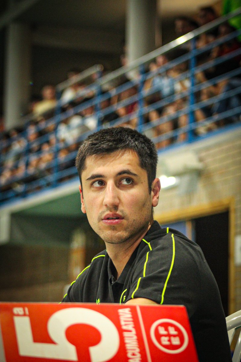 CoGAFS's tweet photo. 🏆 Copa de España | Eliminatoria Previa
👥 Adrián Sanz / Miguel Cazón
👤 David Calvo
@VQfutsal 🆚 @RiverZamoraFS
📸 @erm_photo_ IG
#futsal #aretofutbola #futsalreferee #villaquilambre #cogafs https://t.co/9PD6zP0aX7