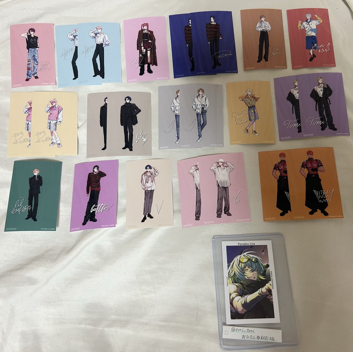 prri_tori's tweet photo. 【交換】 パラライ ParadoxLive LOOKBOOK
特典

譲▶︎ 下記添付写真

求▶︎ 賢太 ＞ 京

郵送交換又は29日キックオフ手渡し希望
夏準、匋平、智生は賢太とのみ
お気軽にお声掛けください✩.*˚ https://t.co/Pe85D1mNgi