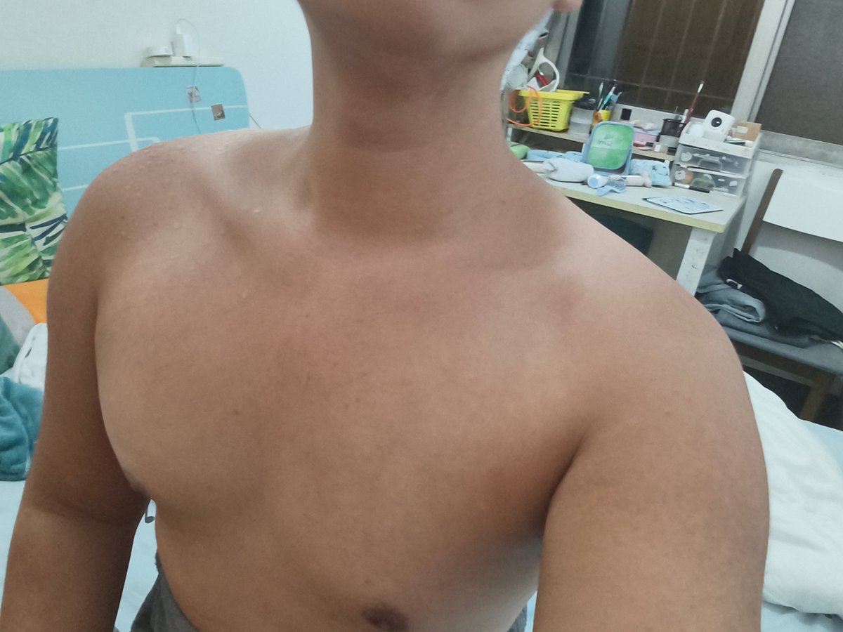 Yuqingforlover's tweet photo. 喜欢你野爹的粗腿吗 #gay #白袜 https://t.co/WwElwPQu2Z