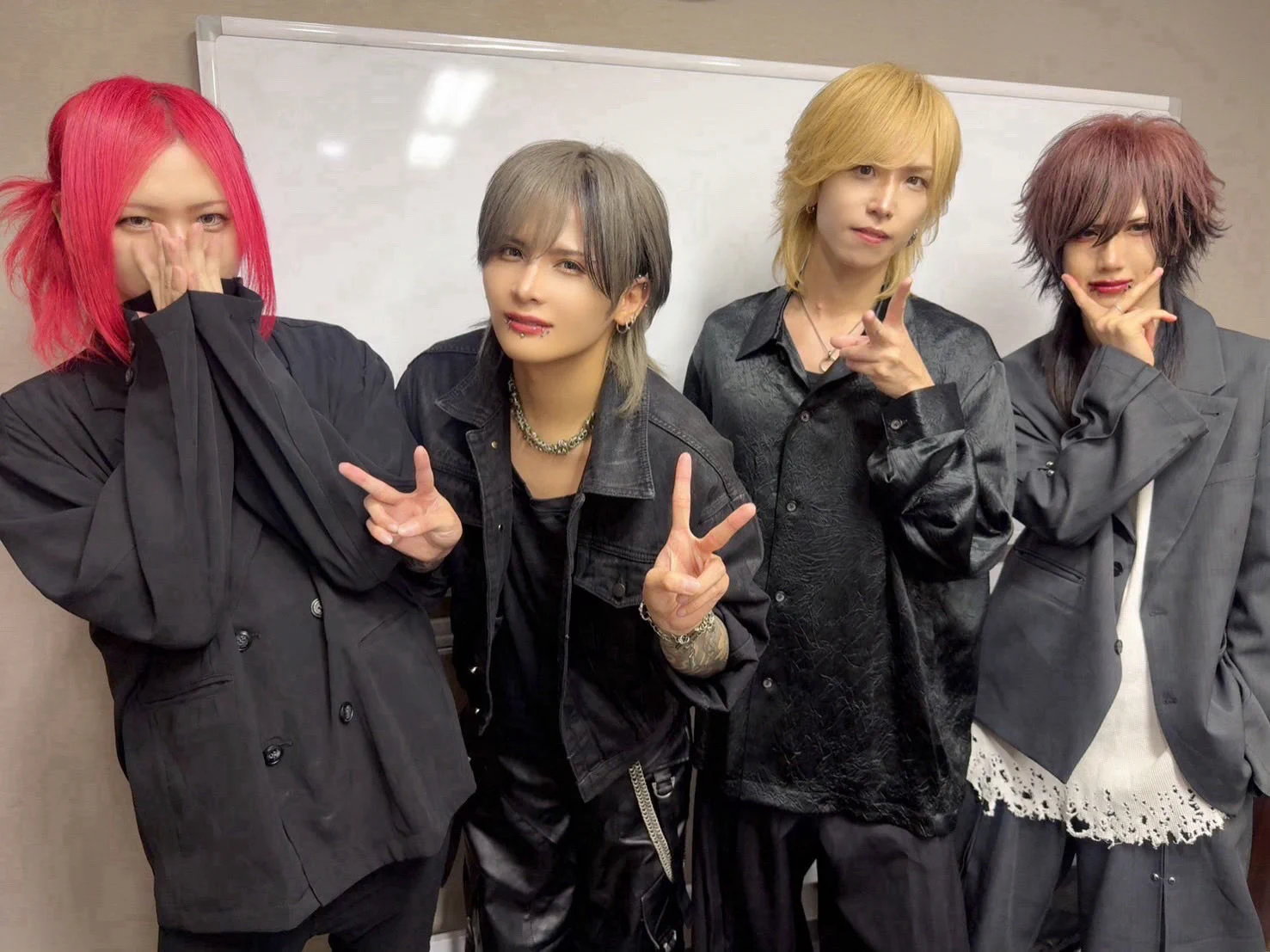 Royz (@Royz_official) / X