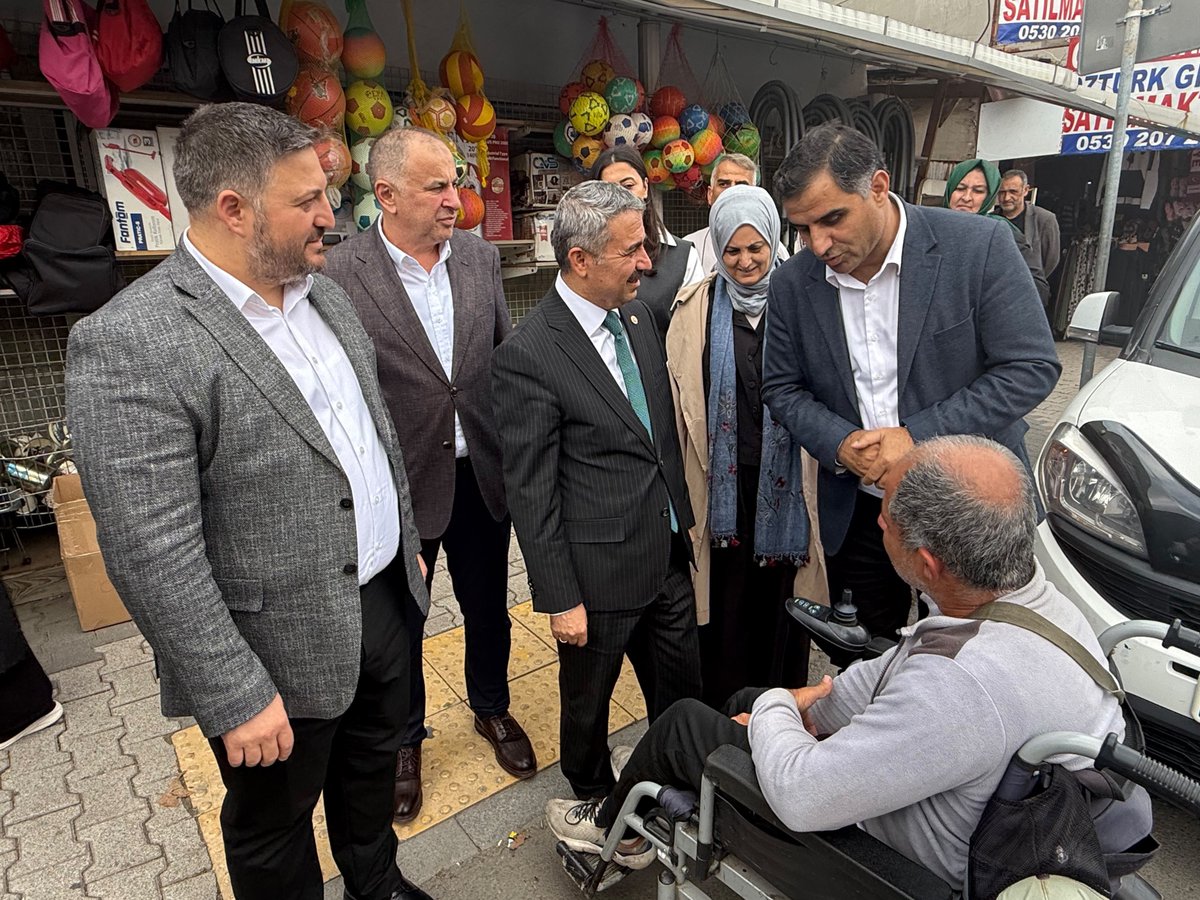 FeyzullahTORLAK's tweet photo. Teşkilat Başkan Yardımcımız, Adıyaman Milletvekilimiz Sayın Mustafa Alkayış ile birlikte sahadayız.

Esnafımızı ziyaret ediyor, vatandaşlarımızla bir araya geliyor, Sancaktepe’mizin sesine kulak veriyoruz. Her sokakta, her dükkânda, her hanede milletimizle gönül bağımızı daha da güçlendiriyoruz.

Sahadayız, çalışıyoruz, Sancaktepe için durmadan yolumuza devam ediyoruz! 🇹🇷

Türkiye Yüzyılı Buluşmaları İstanbul

@MustafaAlkayis 
@abdullahozdemir 
@halimaksu 
@rabiyakazak 
@DegemDeniz 
@akpartiistanbul 
@ak_sancaktepe