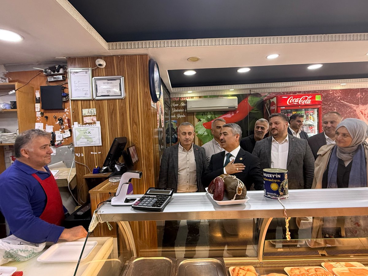FeyzullahTORLAK's tweet photo. Teşkilat Başkan Yardımcımız, Adıyaman Milletvekilimiz Sayın Mustafa Alkayış ile birlikte sahadayız.

Esnafımızı ziyaret ediyor, vatandaşlarımızla bir araya geliyor, Sancaktepe’mizin sesine kulak veriyoruz. Her sokakta, her dükkânda, her hanede milletimizle gönül bağımızı daha da güçlendiriyoruz.

Sahadayız, çalışıyoruz, Sancaktepe için durmadan yolumuza devam ediyoruz! 🇹🇷

Türkiye Yüzyılı Buluşmaları İstanbul

@MustafaAlkayis 
@abdullahozdemir 
@halimaksu 
@rabiyakazak 
@DegemDeniz 
@akpartiistanbul 
@ak_sancaktepe