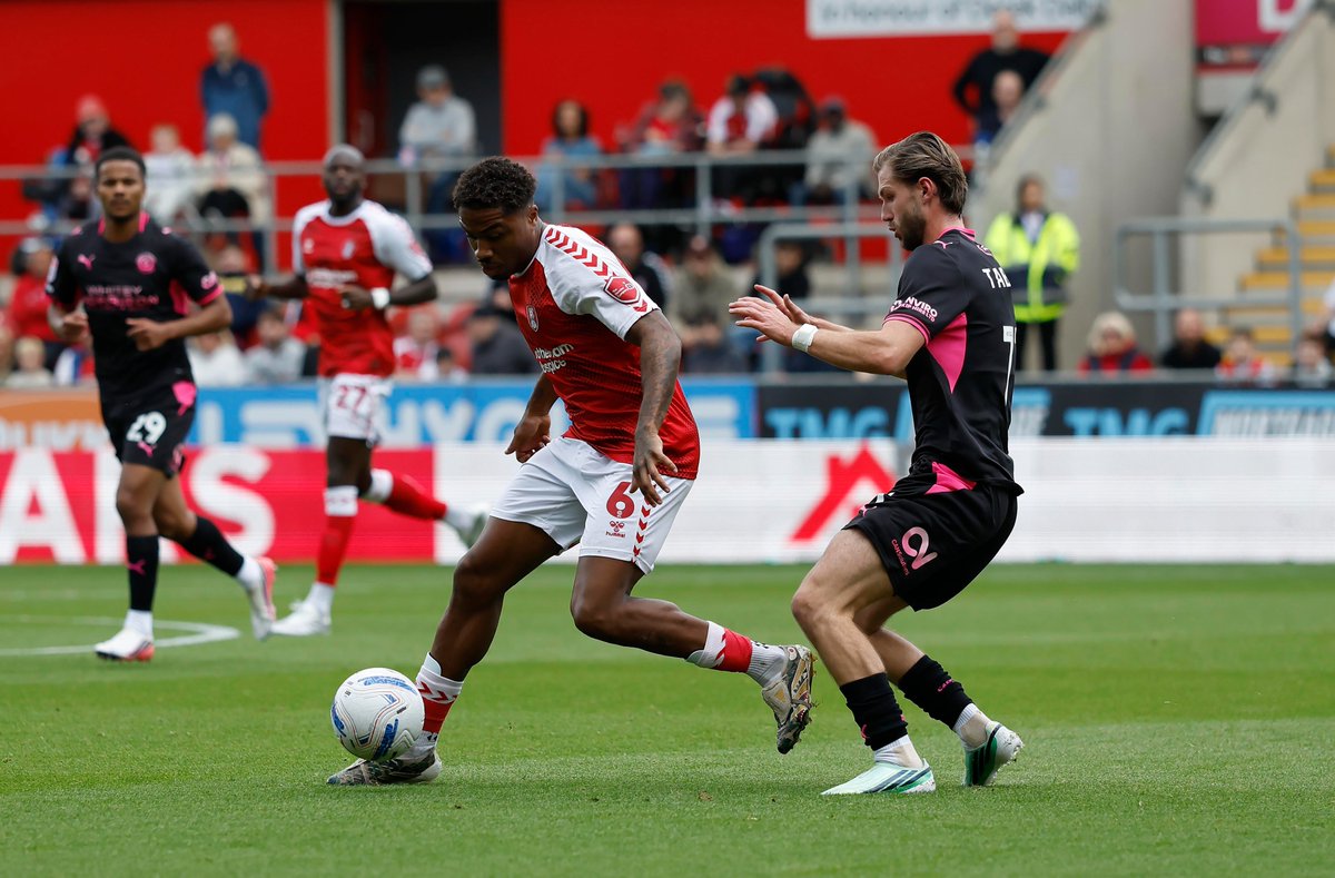 paulm_davis's tweet photo. Player ratings and match stats from #rufc 1 Crewe Alexandra 1.
https://t.co/ZA48qOoh12 https://t.co/hUcliq9og6