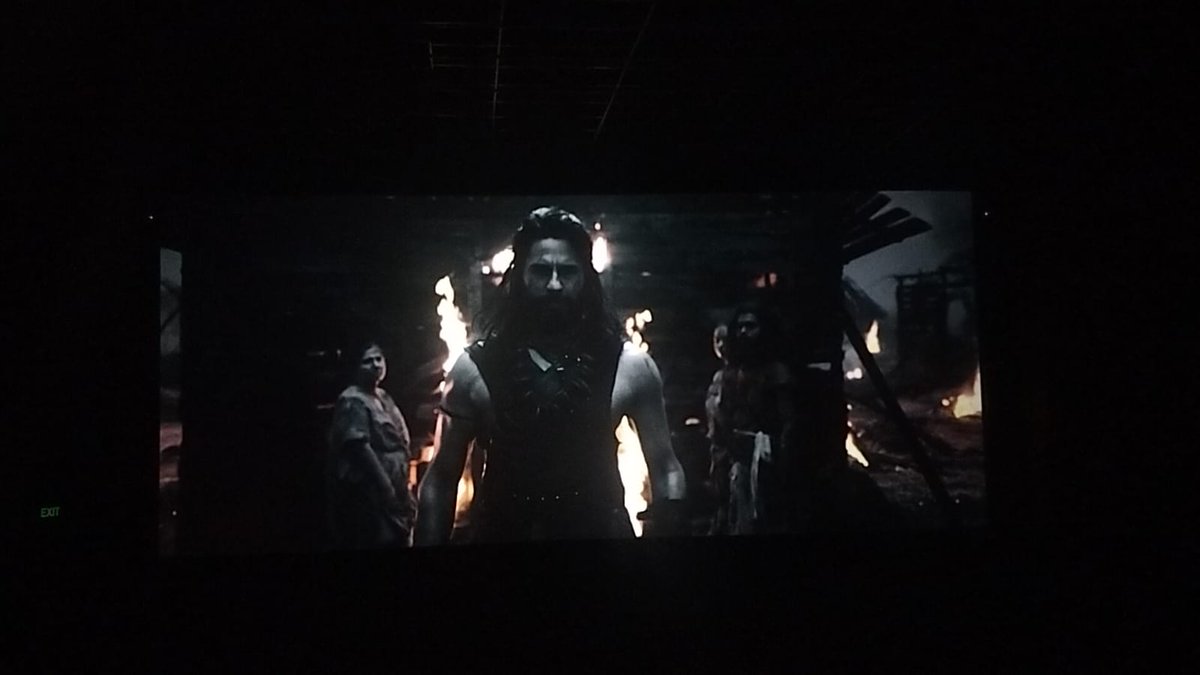 cncnurcb1's tweet photo. Sid fits into this whole folklore setup way better than I expected 🤝 
@sidmalhotra
 looks like he belongs in the world of #TheVvaan
https://t.co/QbITqtXssg