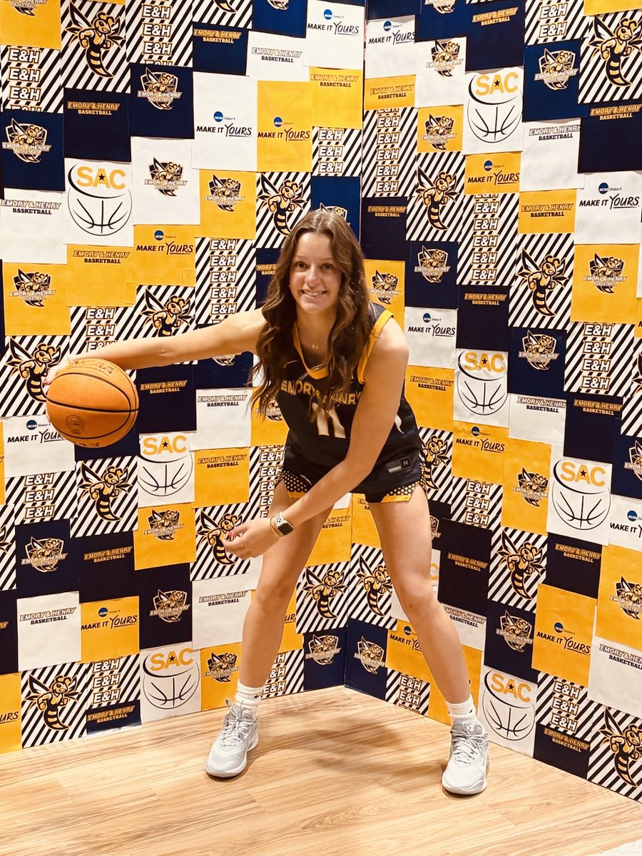 KinseyCollins48's tweet photo. Thank you so much @EH_CoachD and @EmoryHenry_WBB for an amazing visit and great weekend!  

@NA_Lady_Cougars 
@EliteEmpireB 
@Elite80WBB 
@WolvesDen_4 https://t.co/elPbdKglcp