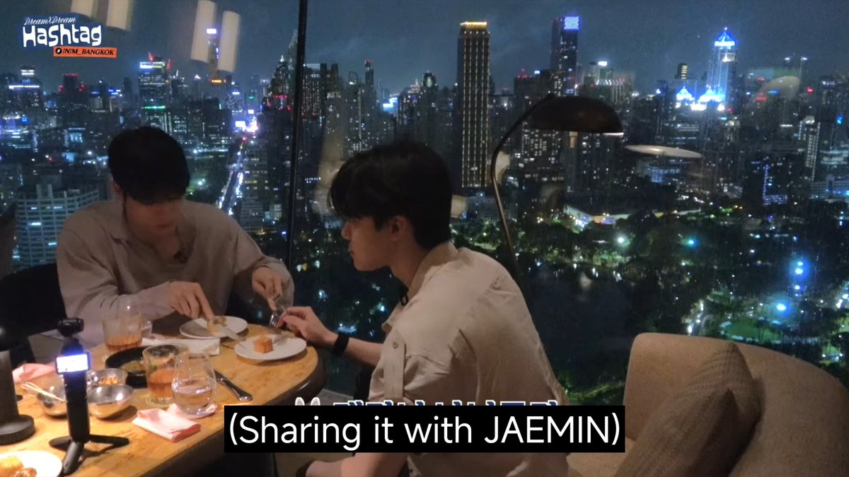 jenjaemful's tweet photo. jaemin: love is to be known 🩷 
jeno: love is to put other's first 🩵

my precious jnjm 🥹 https://t.co/vc9grjp6Yf