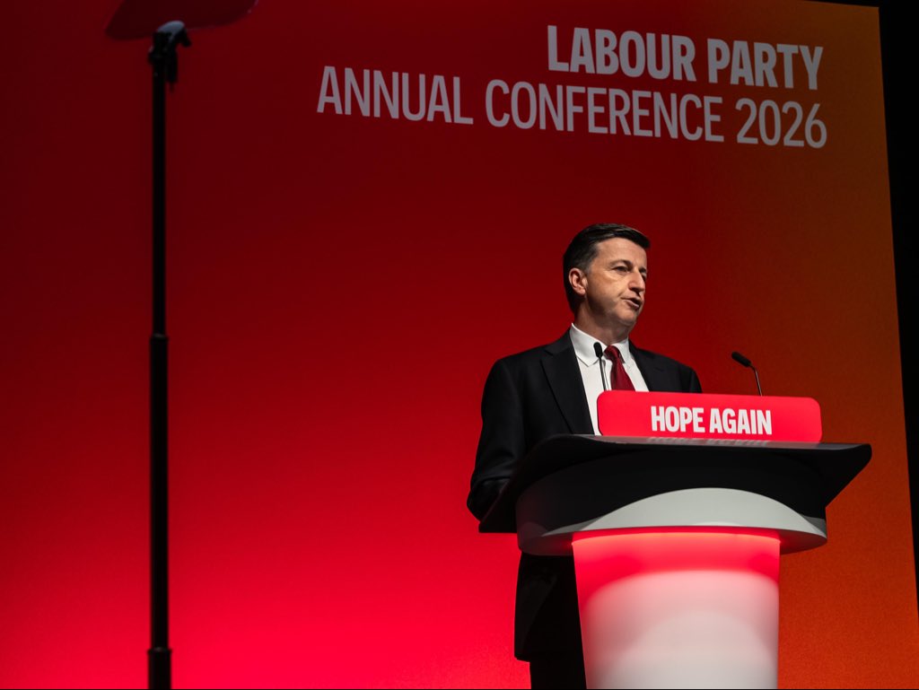 D_G_Alexander's tweet photo. Scottish Labour’s task is to make the case for solidarity not separation, deliver social justice, and bring back hope - with @MichaelJMarra leading our party.

A pleasure to address @UKLabour conference. https://t.co/HCj1plq1rZ
