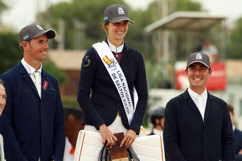 OcioCaballo's tweet photo. Inés Hernández Yanguas, campeona de la Liga Nacional Oro 2026 🇪🇸

✏️ NOTICIA COMPLETA: https://t.co/AaUA8kJzGU https://t.co/Aa21QctS1b