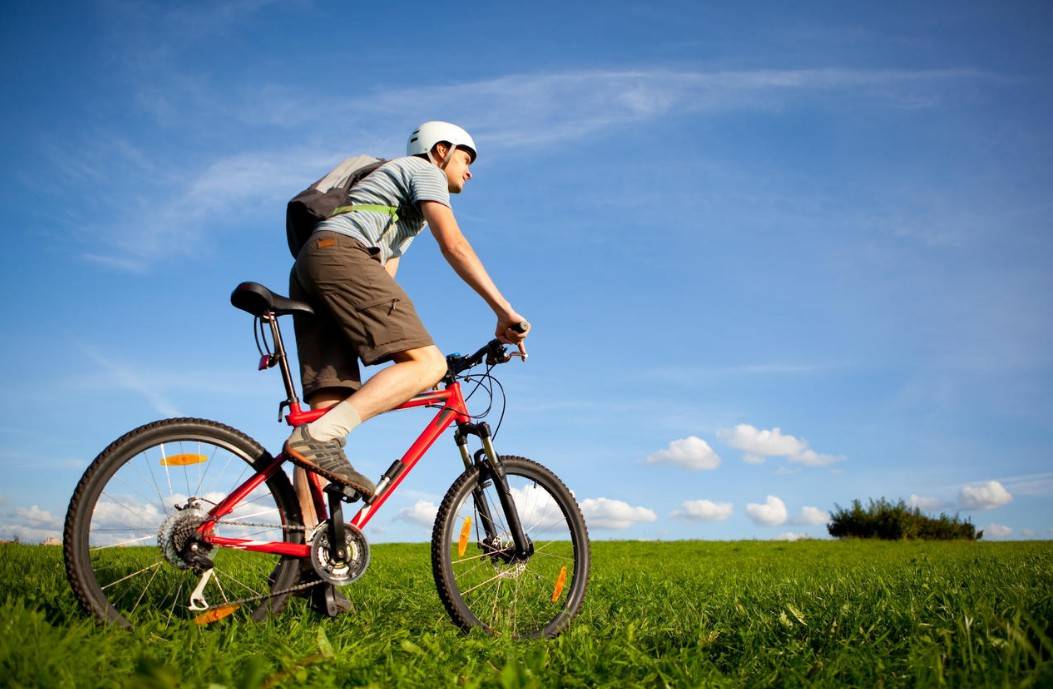 DominicGiedsck's tweet photo. Hace un ao vendí mi coche, ahora me muevo en bicicleta y ahorro dinero y hago más ejercicio — la vida es más ligera! https://t.co/F5pY0yyF45