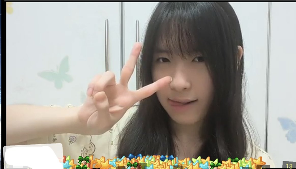 Mooksmook2's tweet photo. @Heidi_JKT48 Arigatou #HeiLive malam ini @Heidi_JKT48 neechan 💕💕💕
Semangat besok day 1 kuliahnya 👍🏻👍🏻👍🏻
Semangat CARI TEMANNYA juga ya... 
🤣🤣🤣🤣🤣🤣🤣🤣🤣🤣🤣
Ganbatte 🔥🔥🔥👍🏻👍🏻👍🏻
#otsuyangga 
Cc @Heippy_ID @mightyheidi2008 https://t.co/EKv8Kqoq4g