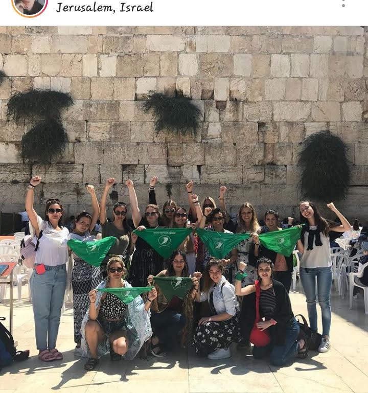 MossadAgente7's tweet photo. Feministas en la iglesia

Feministas en el muro de los lamentos

Realmente hace falta explicar más?? https://t.co/fsyqBTEEt7