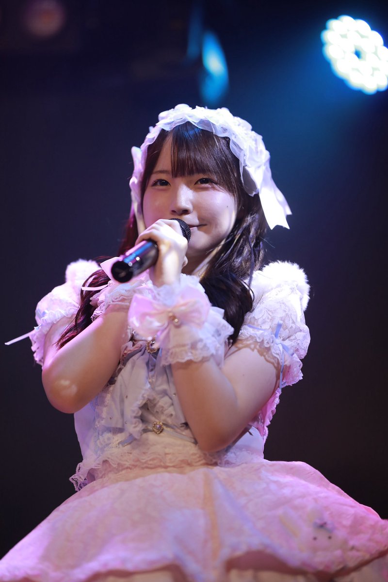 sio_kmwt7's tweet photo. 今日9月28日しおの誕生日です🎂💗19歳になりました✨️
まだ2回しかイベント出れてないけどきもーた𝐿𝐼𝐹𝐸本当に本当に楽しくてたまらないです❕
何もかもまだまだな私ですがどうか見守っていて欲しいなと思います⸝⸝>  ̫ <⸝⸝ ︎ https://t.co/cVB9kkzDEh
