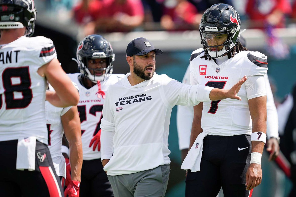 TexansDoc's tweet photo. They’re saying you’re a bum, Nick
They’re saying you didn’t learn anything with Sean McVay, Nick
They’re saying you spam 11-personnel with garbage receivers, Nick
They’re saying you were a Mickey Mouse OC hire, Nick!!
How do you respond??? https://t.co/B2Pex5iT3T