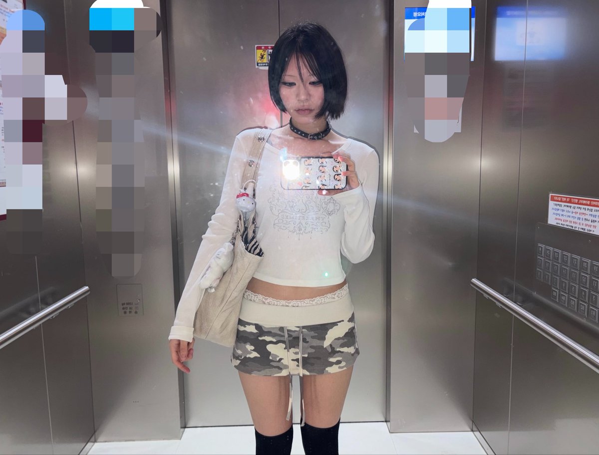 rock9irl's tweet photo. 명동뉴뉴가서 또 존예룐발견;; https://t.co/KhQsQS5qpQ