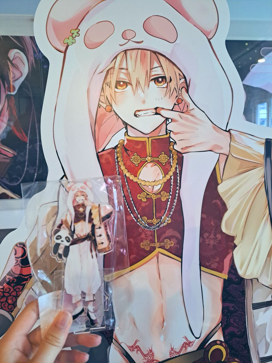 kabuomeso's tweet photo. しょま恋スマべ行ってきました🫶店内はヒロナオで埋め尽くされていて、恋人デートのバーガーや煩悩アイスなど、原作再現された食べ物が沢山あって本当にヒロナオの世界に入れたようで幸せでした🥹パンダモチーフ衣装のヒロナオが可愛くてグッズも沢山買わせていただきました💕🫶
#しょま恋スマべ https://t.co/odrIplgyzu