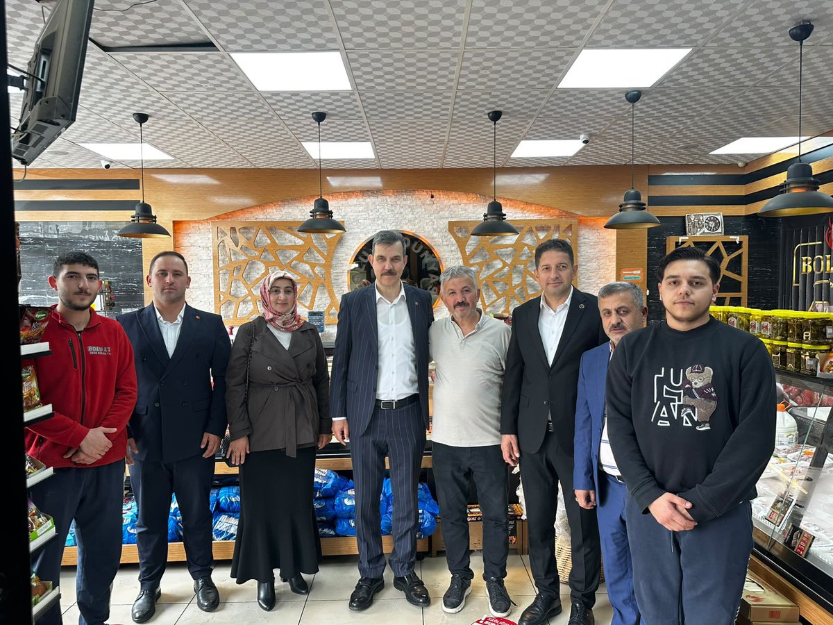 drmustafaesgin's tweet photo. 📍Tuzla
📌Türkiye Yüzyılı Buluşmaları

Gönülden gönüle, samimiyetle…

Türkiye Yüzyılı vizyonuna olan inancımızla İstanbul Tuzla teşkilatımızla birlikte Mimarsinan Mahallesi esnafımızla biraraya geldik. 

Tuzla’da bizleri gönülden karşılayan, emeği ve gayretiyle üreten, katma değer sağlayan esnafımıza ve vatandaşlarımıza gönülden teşekkür ediyorum. 

Tüm gücümüz ve kararlılığımızla, ortak akıl ve teşkilat ruhumuzla sahadayız, milletimizin yanındayız.