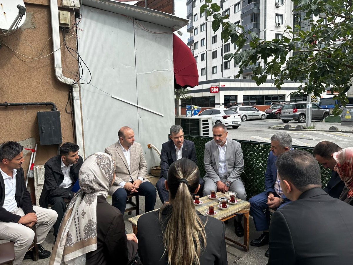 drmustafaesgin's tweet photo. 📍Tuzla
📌Türkiye Yüzyılı Buluşmaları

Gönülden gönüle, samimiyetle…

Türkiye Yüzyılı vizyonuna olan inancımızla İstanbul Tuzla teşkilatımızla birlikte Mimarsinan Mahallesi esnafımızla biraraya geldik. 

Tuzla’da bizleri gönülden karşılayan, emeği ve gayretiyle üreten, katma değer sağlayan esnafımıza ve vatandaşlarımıza gönülden teşekkür ediyorum. 

Tüm gücümüz ve kararlılığımızla, ortak akıl ve teşkilat ruhumuzla sahadayız, milletimizin yanındayız.